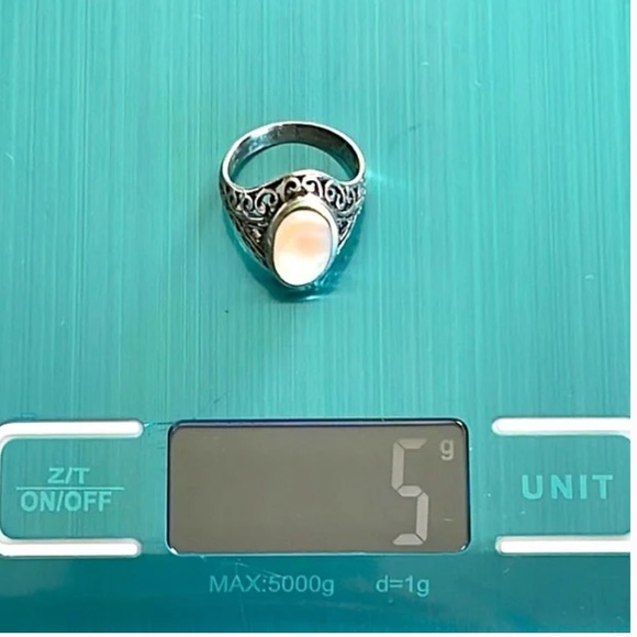 Mother of Pearl Ring on 925 Sterling Silver - Picture 10 of 10